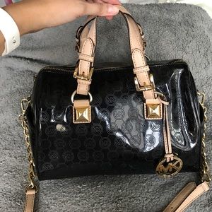 MICHAEL KORS Black & Gold Crossbody Purse