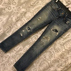 American eagle 🦅 distressed skinny jeans !