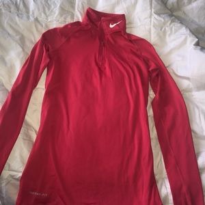 NIKE THERMA FIT WORKOUT TOP