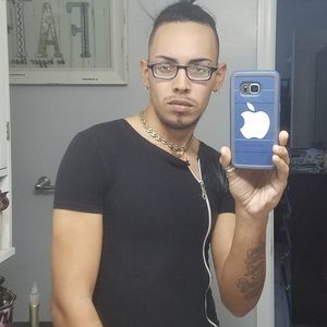 Meet your Posher, Javi