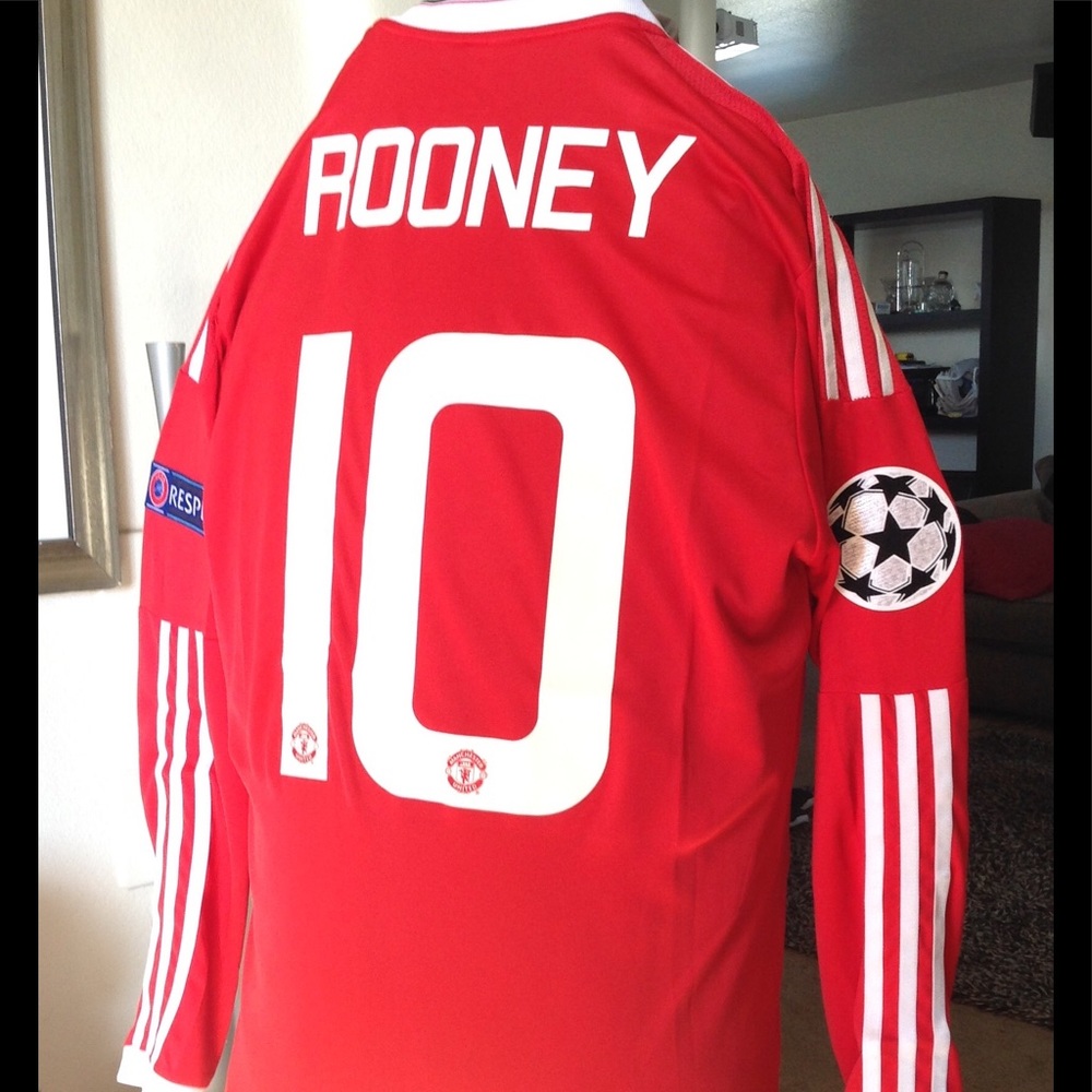Red long Sleeve ROONEY Champions League jersey