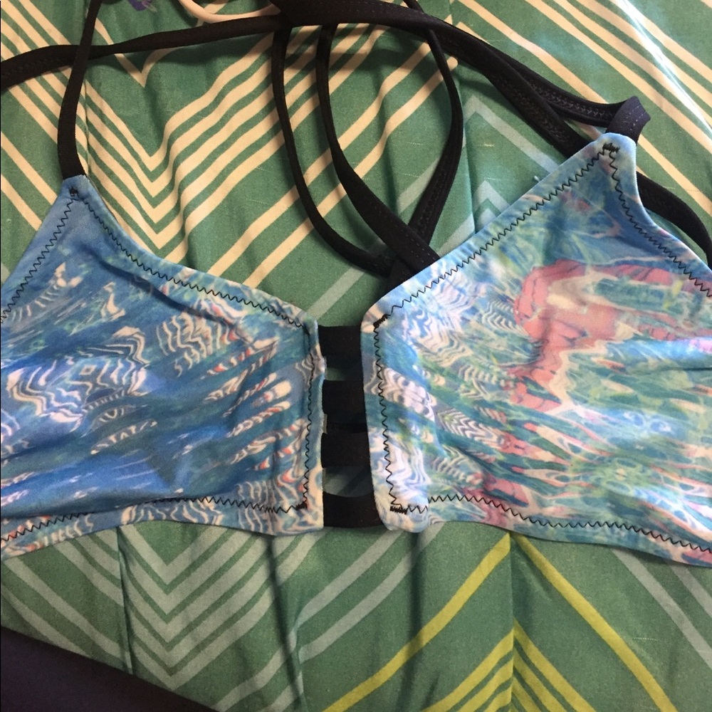 Jolyn tomcat top