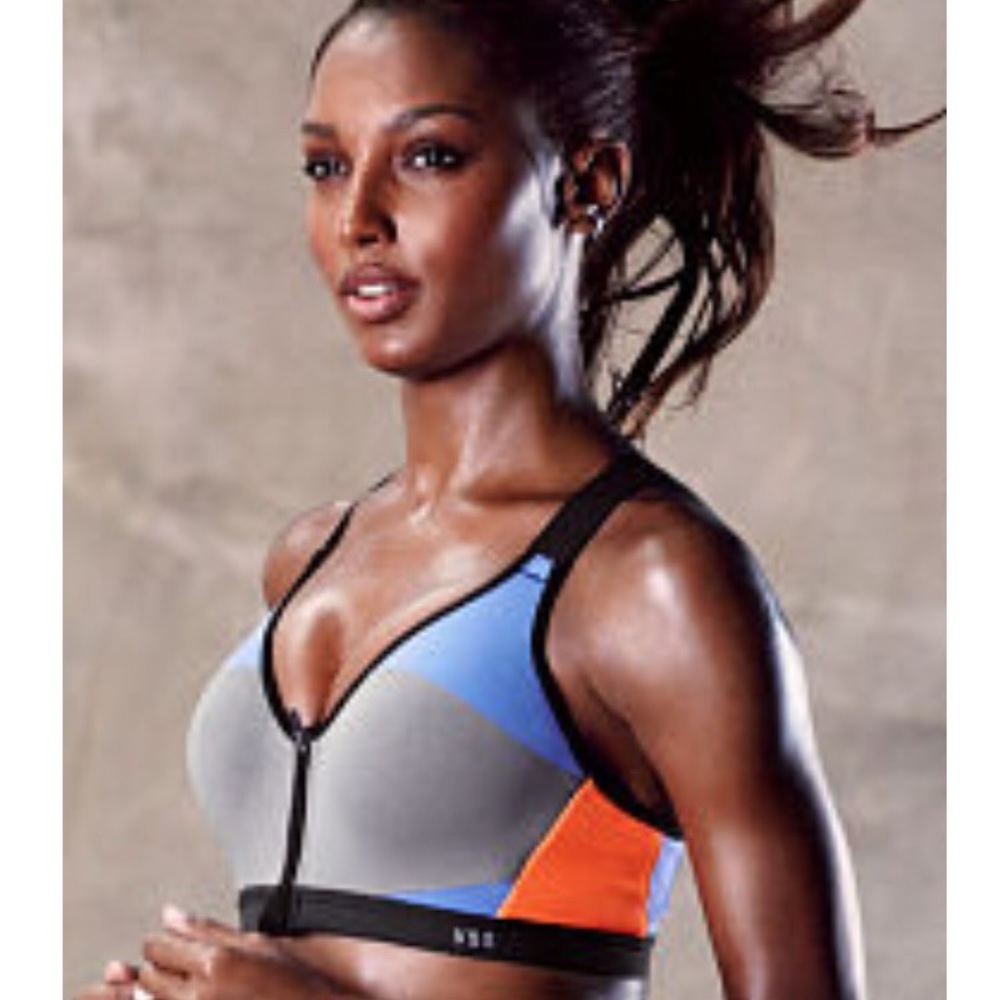 Victoria's Secret front close sport bra. NWT