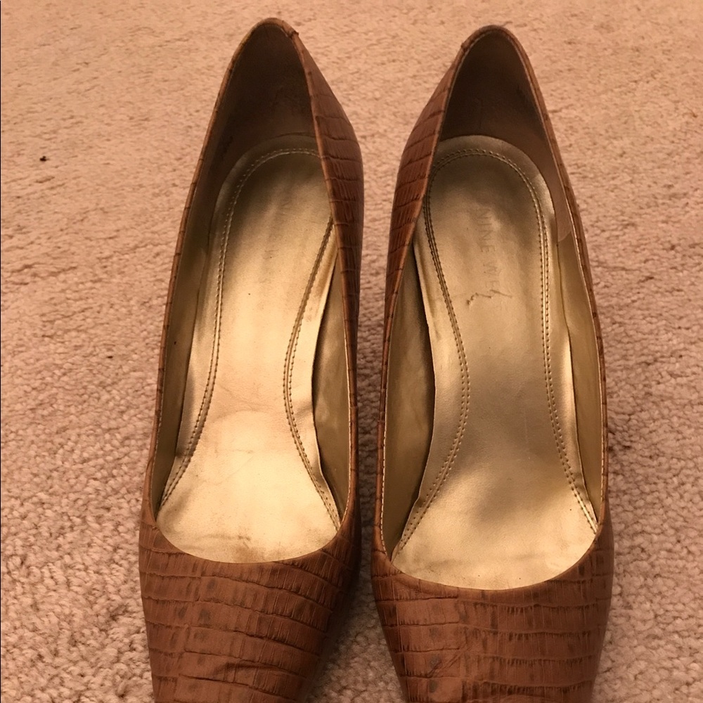 Shoes - Picture 5 of 5