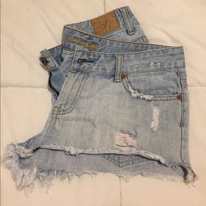 American Eagle Jean Shorts size 6