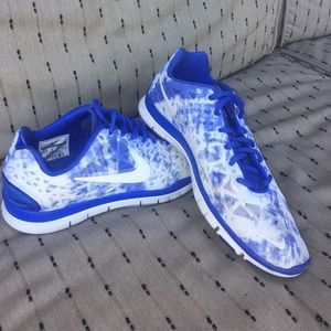 Tie dye Nike tennis shoes