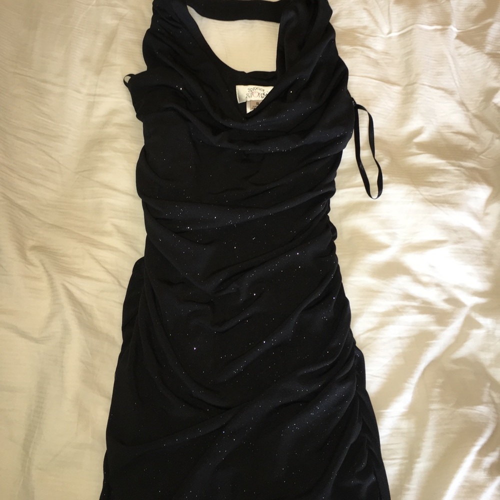bodycon tight black dress