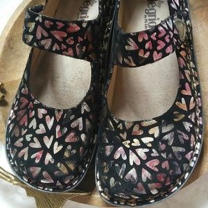 Like New Alegria Nursing Shoes