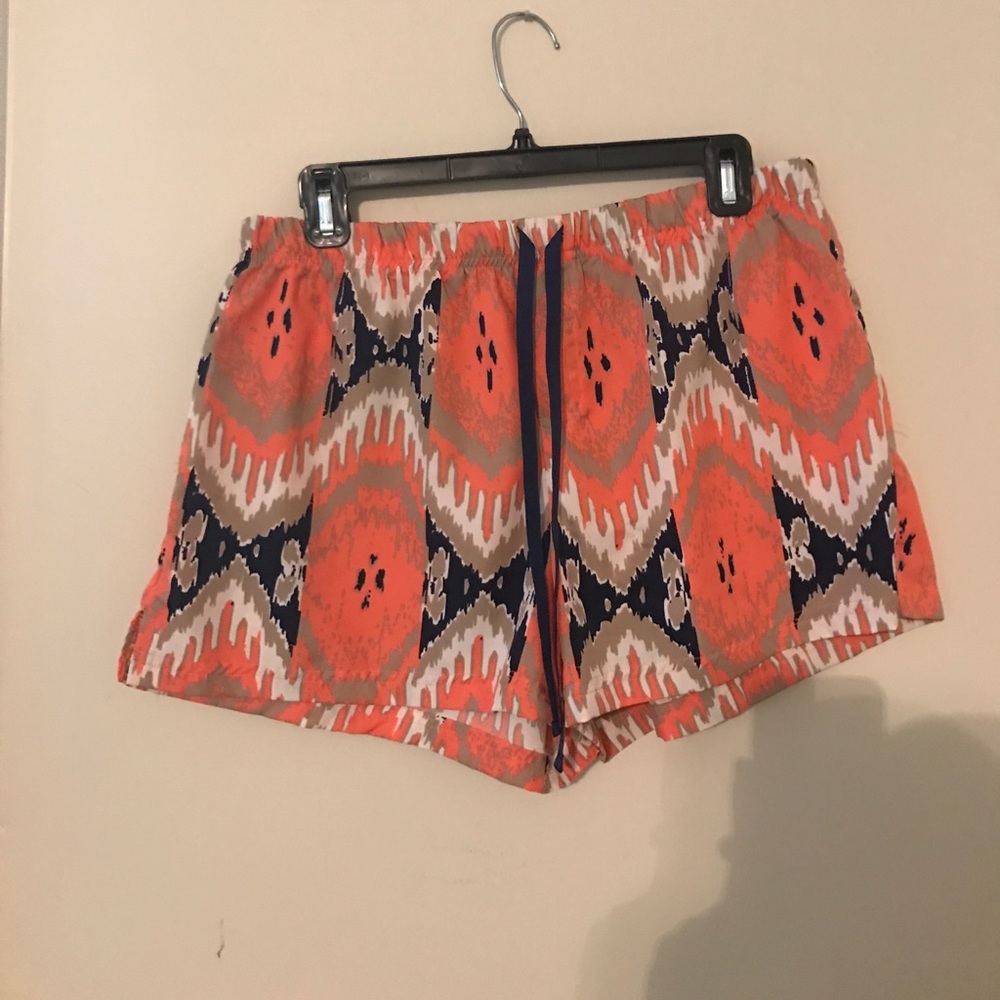 Patterned shorts