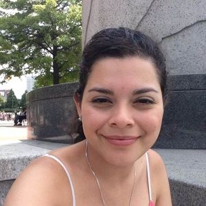 Meet your Posher, Claudia