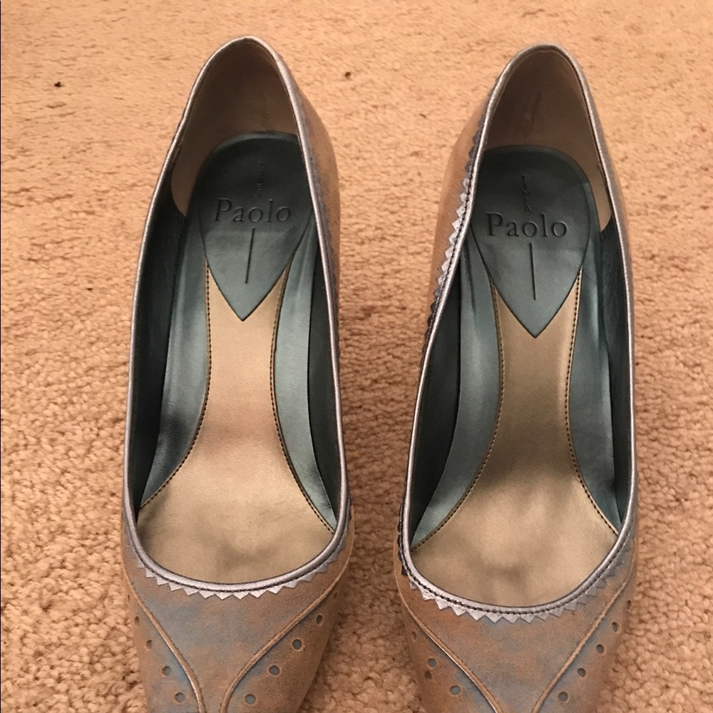 Shoes - Picture 2 of 3