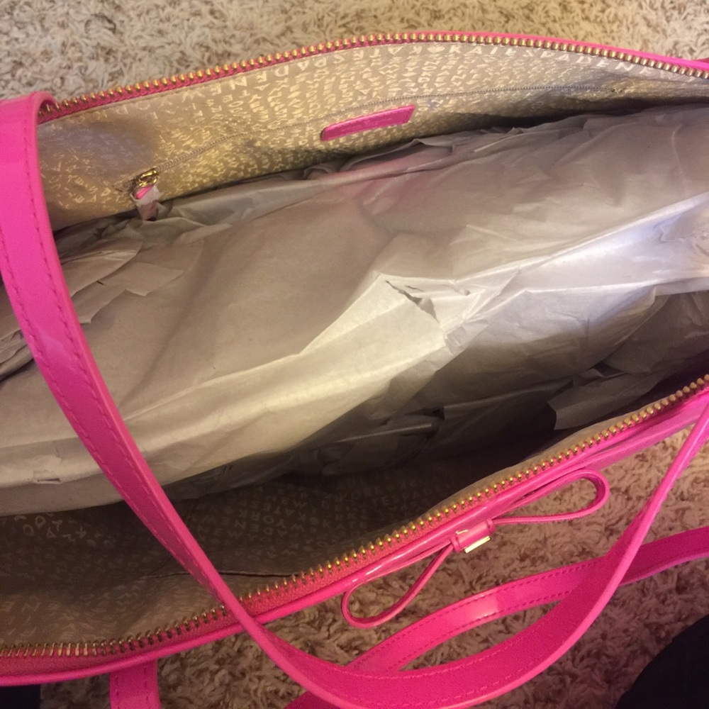 Kate Spade Tote - Picture 4 of 6
