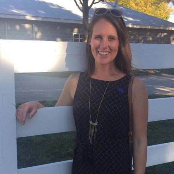 Meet your Posher, Danielle - Picture 1 of 1