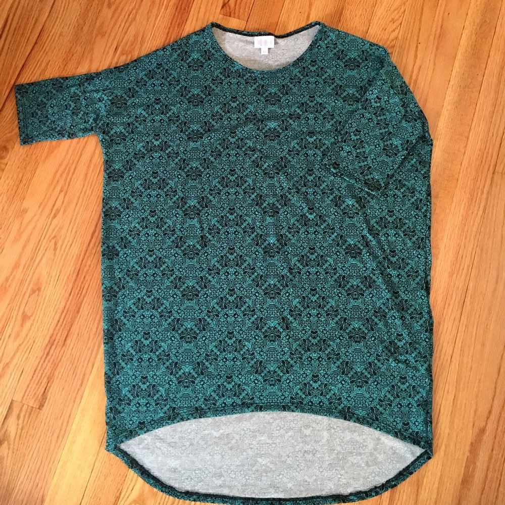 Like new XS Lularoe Irma
