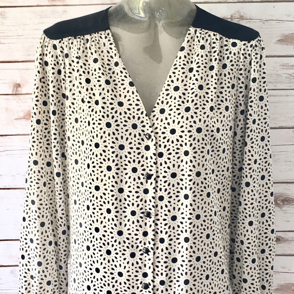 Chic Button front Print Blouse with Keyhole Back