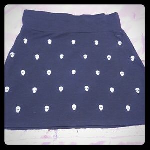 PINK by Vicotria's Secret Limited Edition Skull