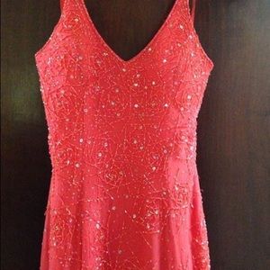 beautiful prom/elegant dress :)