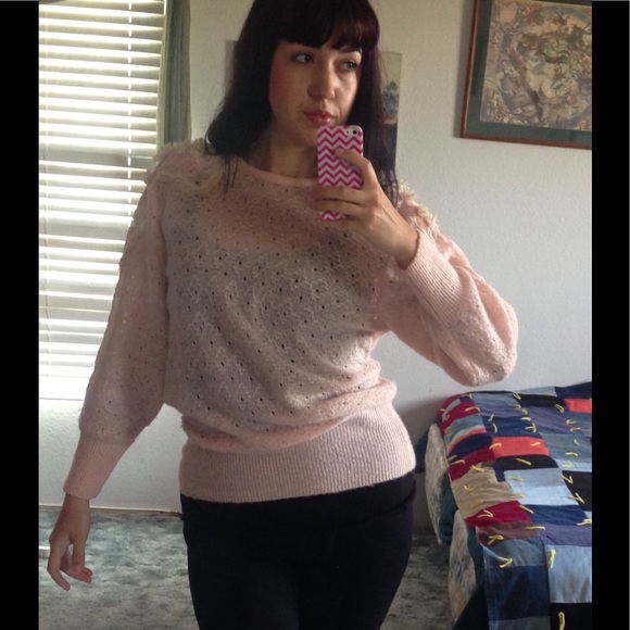 🍂🍁FALL IS HERE! Vintage Pink Knit Sweater🍁🍂 - Picture 2 of 4