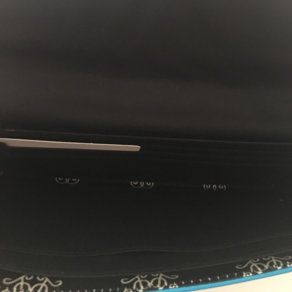 🔥Brand new Jessica Simpson turquoise wristlet 🔥 - Picture 4 of 4