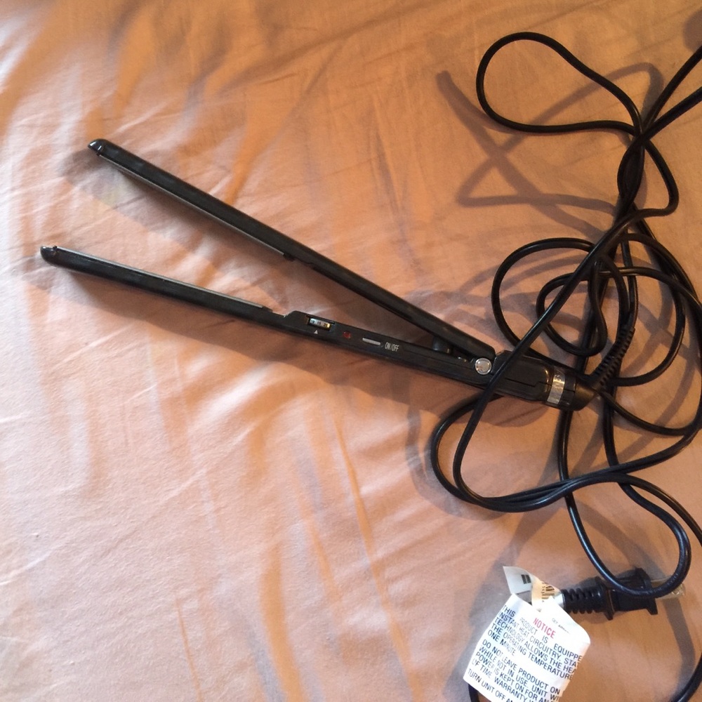 Babyliss pro titanium straitening iron