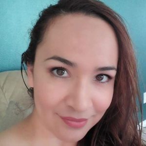 Meet your Posher, Cynthya