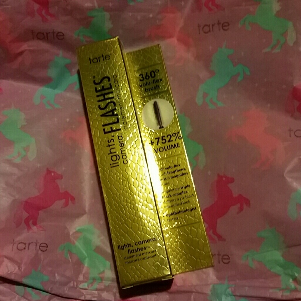 Tarte lights camera FL ASHES statement mascara