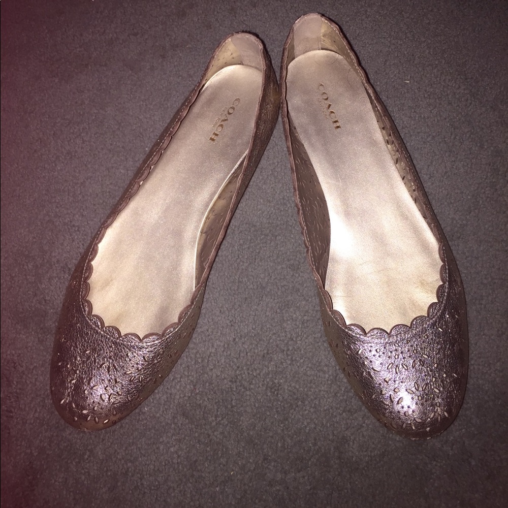Gold Coach Flats