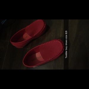 Toddler boy slip on