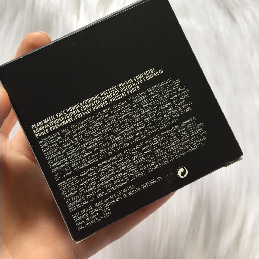 🤍HPx2🎳[ MAC ] Limited Edition Trophy Peralmatte Face Powder - Picture 4 of 5