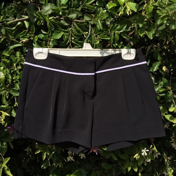 Express Dress Shorts: Size 0!! Virtually brand new - Picture 1 of 3