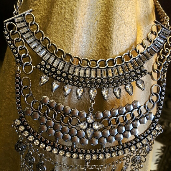 💋NWT Extravagant Boho Tribal necklace - Picture 2 of 5