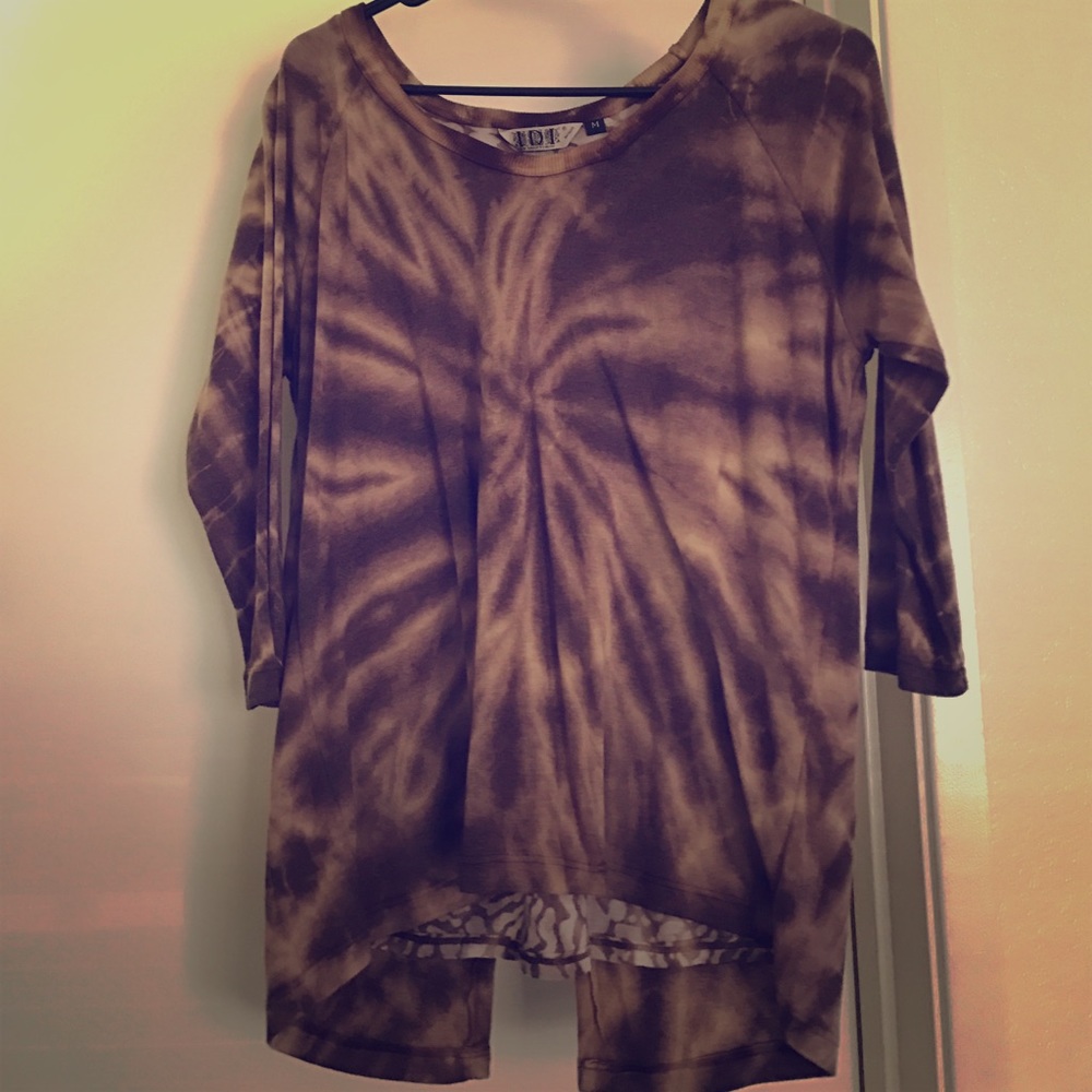 Shirt/ light sweater