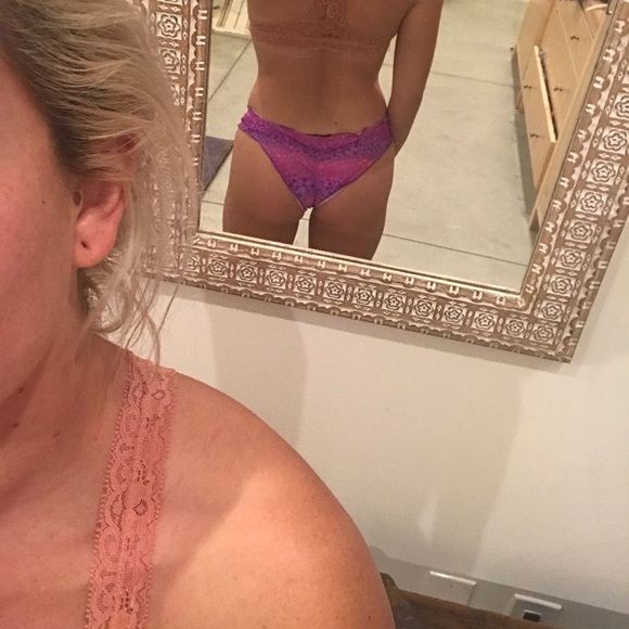 Pink scrunch butt bikini bottoms - Picture 6 of 6