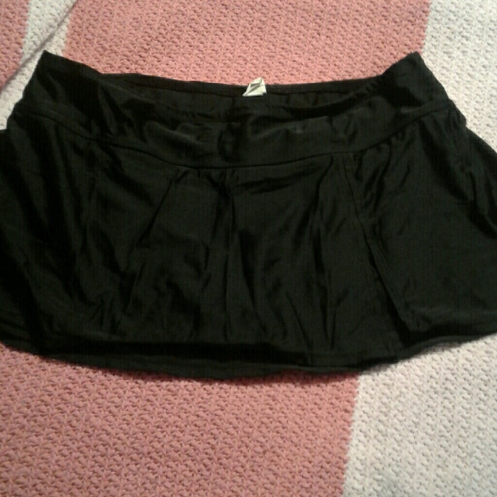 Swim skirt size 16w 18w. .