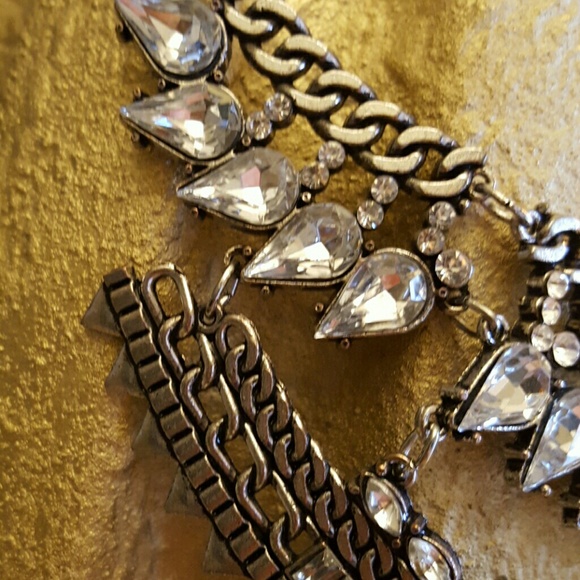 💋NWT Extravagant Boho Tribal necklace - Picture 4 of 4