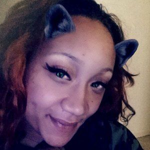 Meet your Posher, Nina