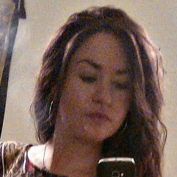 Meet your Posher, Juliette. - Picture 3 of 5