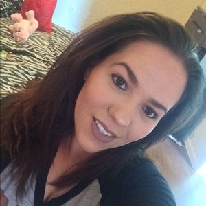 Meet your Posher, Stephanye