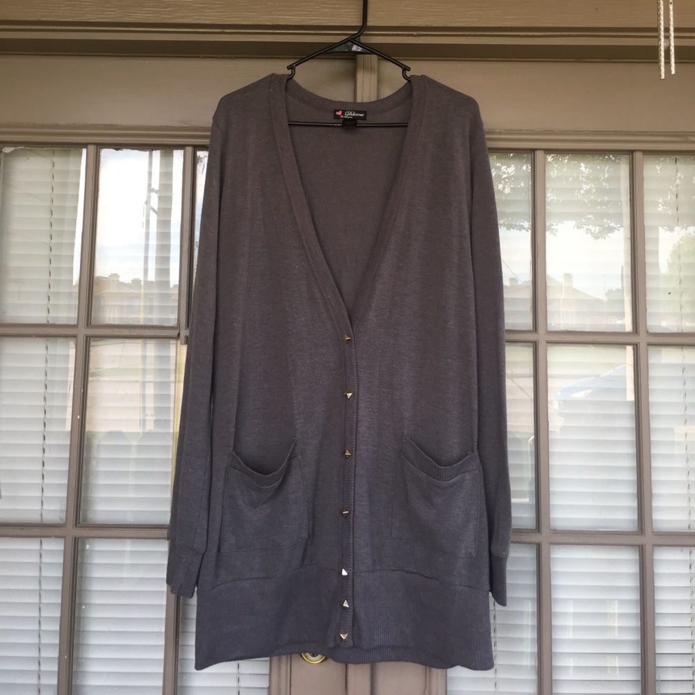 Delirious gray sweater