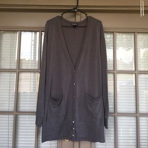 Delirious gray sweater