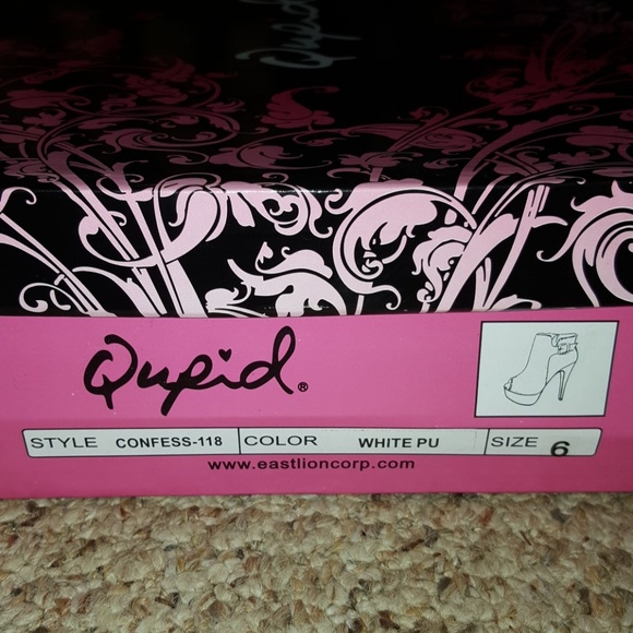 Shoes - Picture 5 of 5