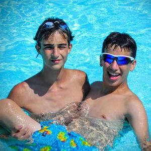 Meet your Posher, Ethan