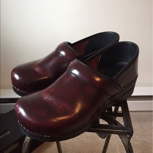 Dansko size 40, American size 9.5-10 like new clog