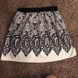 Lace printed skirt