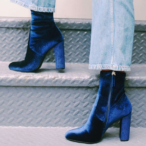 steve madden blue velvet shoes