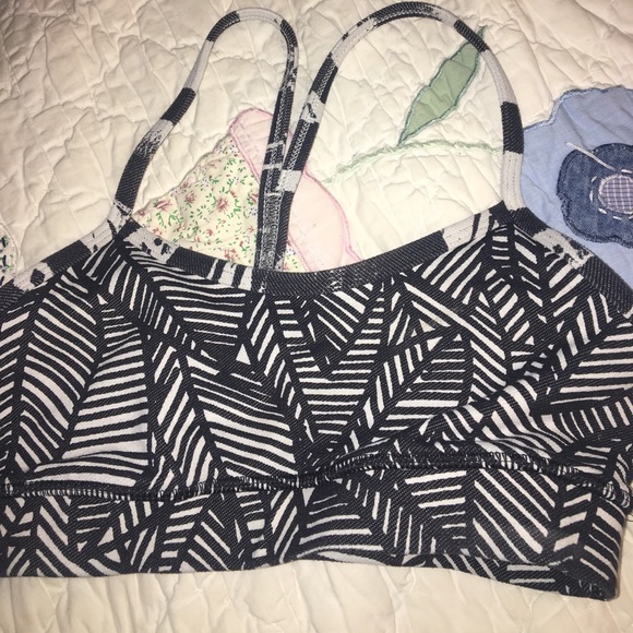 Sold! Lululemon Flow Y Bra IV - Picture 4 of 4