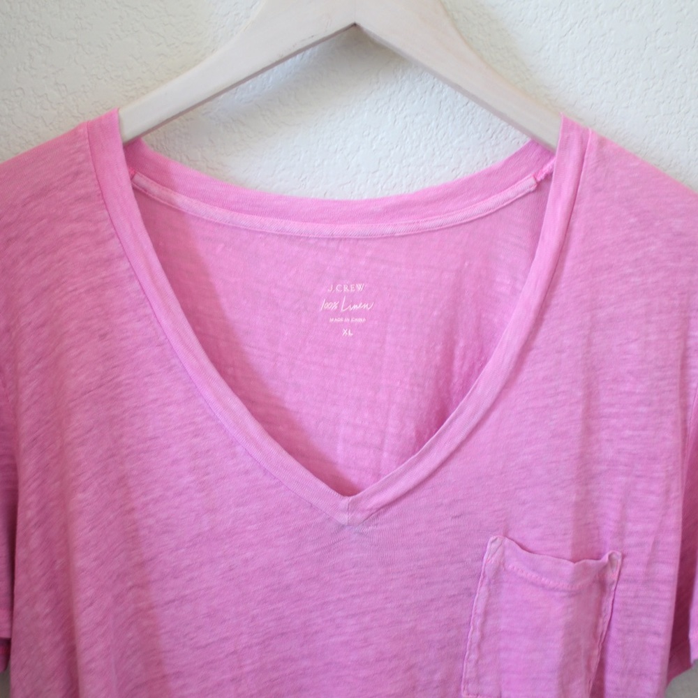 Pink Linen V-Neck Pocket Tee