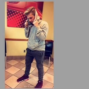 Meet your Posher, Dilan