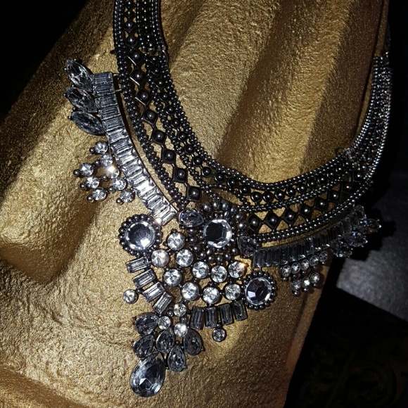 💎NWT EXTRAVAGANT Boho Tribal Necklace - Picture 5 of 5