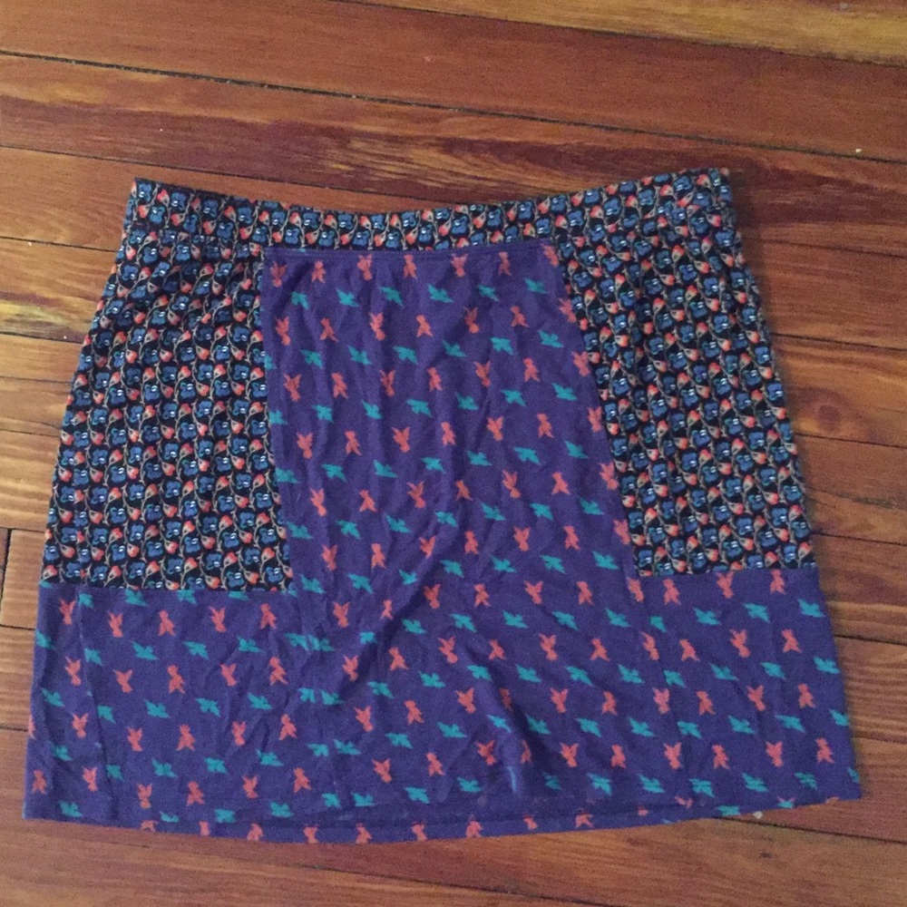 Cute mini floral skirt